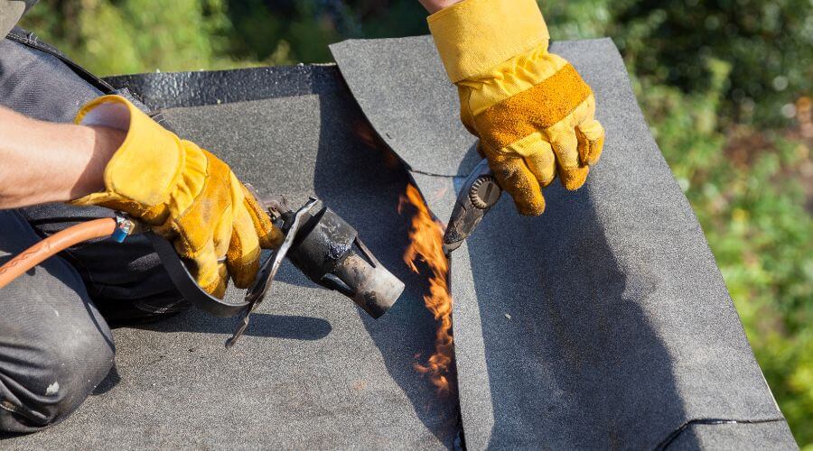 Expert new roof installation services in Versailles, IL